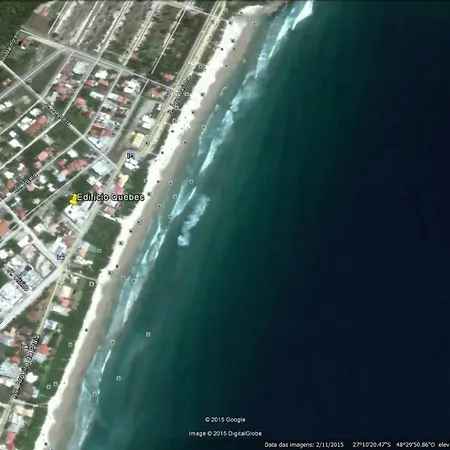 Praia De Mariscal A 50 Metros Do Mar Bombinhas Exterior photo